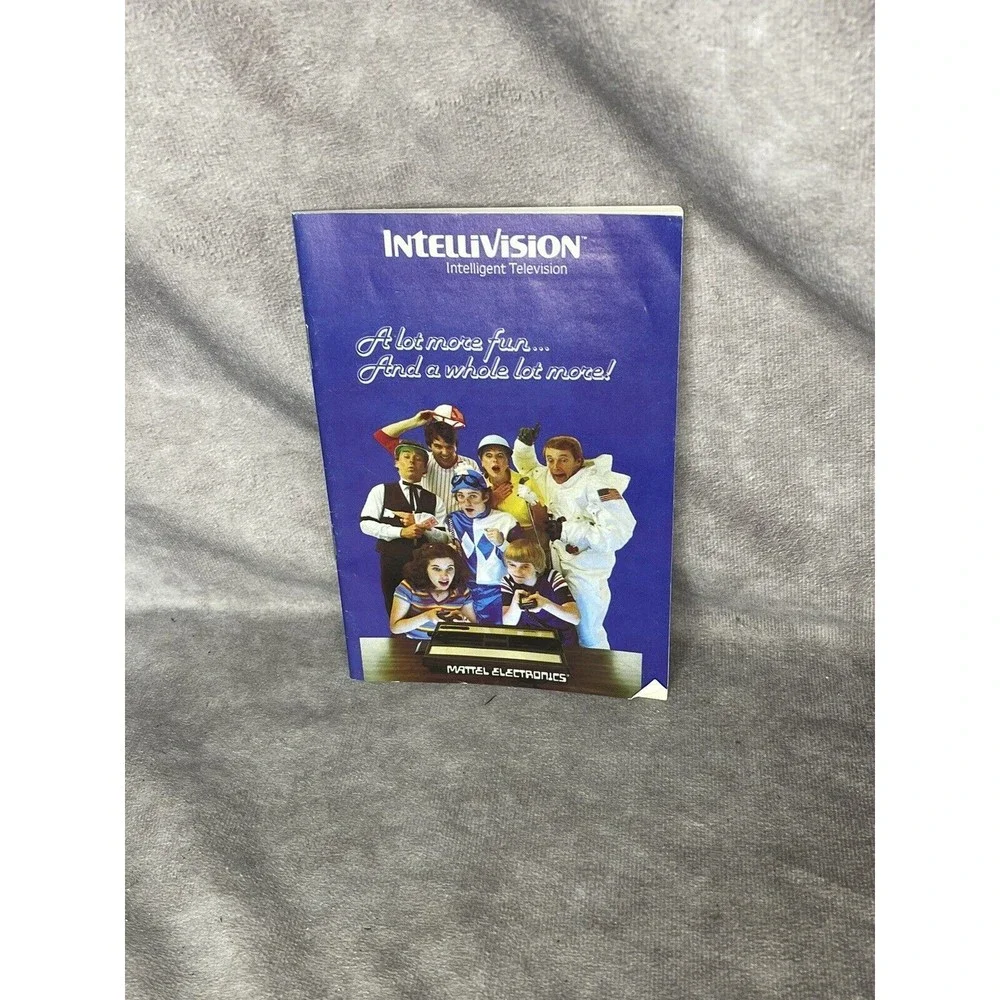 INTELLIVISION MATTEL ELECTRONICS 1981 BLUE CATALOG 2ND EDIT. #00073350-G1 36PGs!